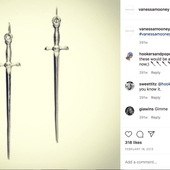 Vanessa Mooney sonnet of the sword silver dagger earrings - Picture 4 of 4